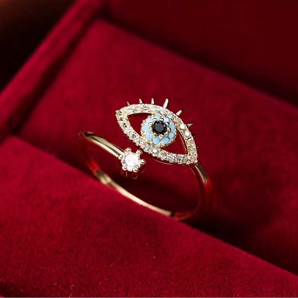 Evil Eye Ring 😈 👁️